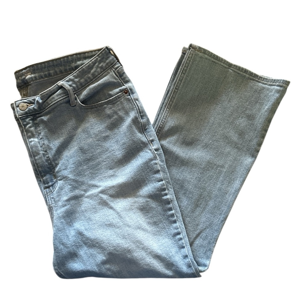Old Navy Women’s Higher High Rise Flare Jeans Light Wash